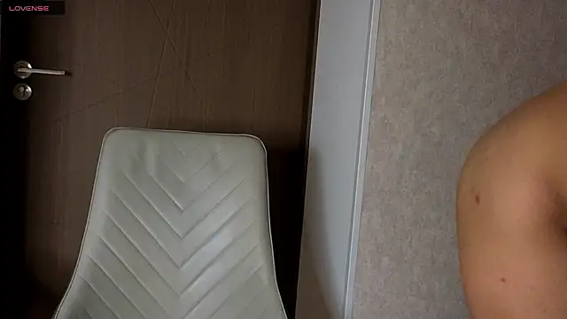 NoFace Model online show from February 2026 05:11:01 PM