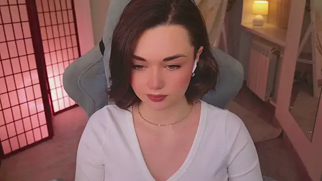 AvaFlower online show from February 2026 02:35:01 PM