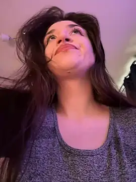 ScarletBloom  online show from October 2025 01:54:01 PM