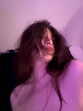 ScarletBloom  online show from November 2025 05:29:02 PM