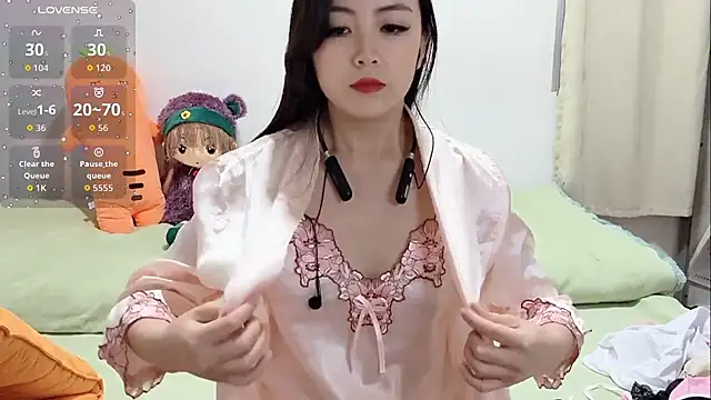 Yingbao-Baby online show from November 2025 06:46:01 AM