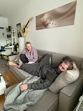 Snapshot of Eeeyoreeem chatting on February 2026 02:21:02 PM Eeeyoreeem online show from February 2026 02:21:02 PM