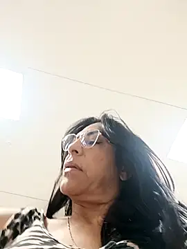 Snapshot of _Kamy_Hot chatting on November 2025 01:46:02 PM Kamy Hot online show from November 2025 01:46:02 PM