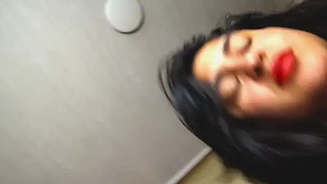 EmilyNoir1 online show from September 2025 10:21:01 PM