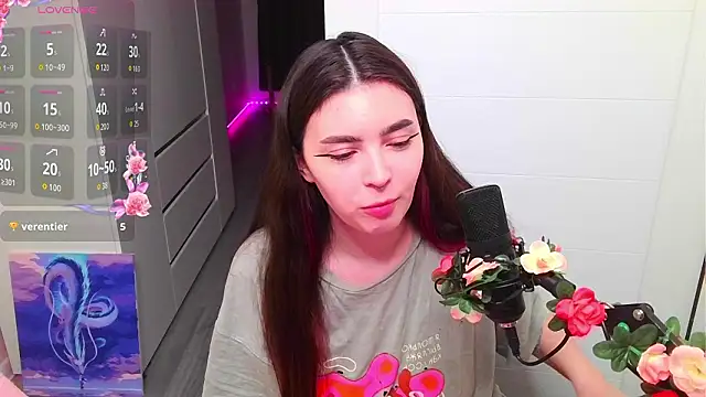 Snapshot of peachyness chatting on February 2026 05:02:01 PM peachyness online show from February 2026 05:02:01 PM