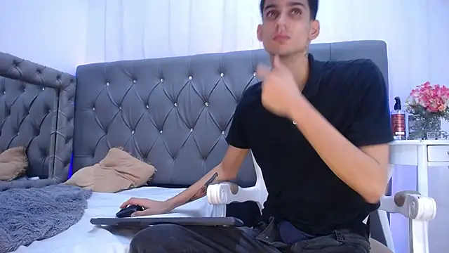 Sebalexis7 online show from November 2025 03:17:01 AM