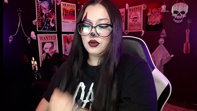 Ravendark  online show from October 2025 06:17:02 PM