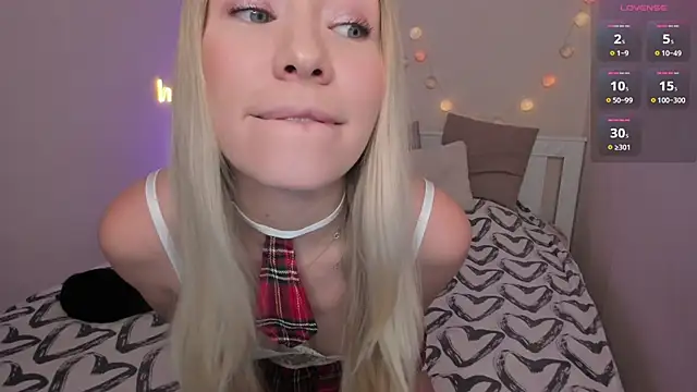 DanaCandy online show from March 2025 10:26:01 PM