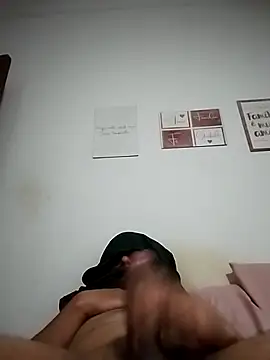 Snapshot of Alan131097 chatting on September 2025 08:56:02 PM Alan131097 online show from September 2025 08:56:02 PM