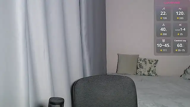 Snapshot of EvaXanny chatting on February 2026 01:58:01 PM EvaXanny online show from February 2026 01:58:01 PM