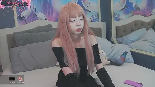 Evelyn Neal online show from November 2025 04:11:02 PM