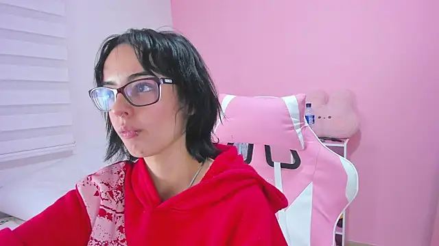 alexaa fox online show from September 2025 05:07:02 AM