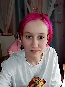 Snapshot of Fuzzy_Unicorn chatting on October 2025 07:03:02 PM Fuzzy Unicorn online show from October 2025 07:03:02 PM