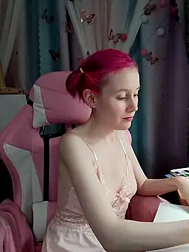 Snapshot of Fuzzy_Unicorn chatting on October 2025 07:14:01 PM Fuzzy Unicorn online show from October 2025 07:14:01 PM