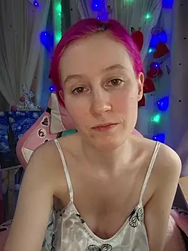 Snapshot of Fuzzy_Unicorn chatting on February 2026 07:32:02 PM Fuzzy Unicorn online show from February 2026 07:32:02 PM