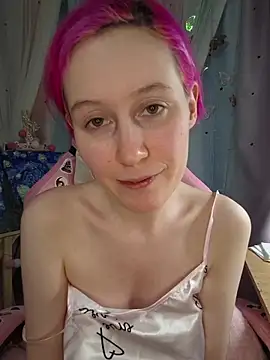 Snapshot of Fuzzy_Unicorn chatting on March 2026 07:32:01 PM Fuzzy Unicorn online show from March 2026 07:32:01 PM