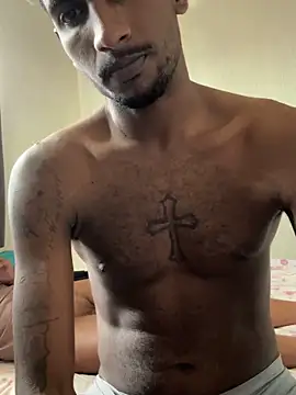 Snapshot of DiamanteNegro- chatting on November 2025 05:46:02 PM DiamanteNegro- online show from November 2025 05:46:02 PM