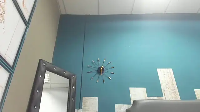 Ian1  online show from November 2025 11:14:01 AM