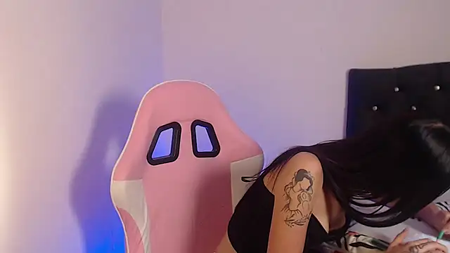 Lia  1 online show from February 2026 02:06:02 PM