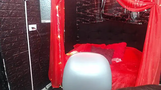 mia 778 online show from September 2025 01:24:02 PM