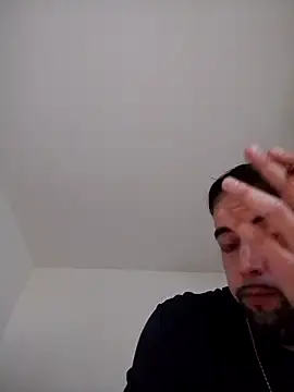 berto acierto98 online show from December 2025 12:54:01 PM