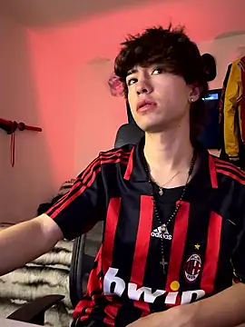 Tonerii online show from October 2025 02:04:01 AM