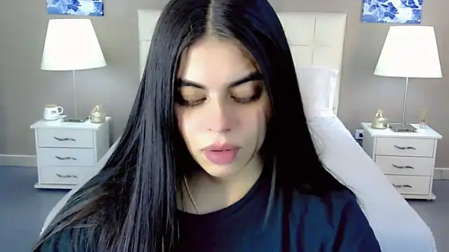 maddissonivanova online show from October 2025 07:34:01 PM