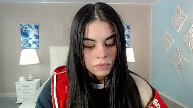 maddissonivanova online show from October 2025 07:15:02 PM