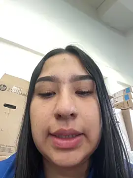 BELLAALEJA online show from April 2026 01:23:01 PM
