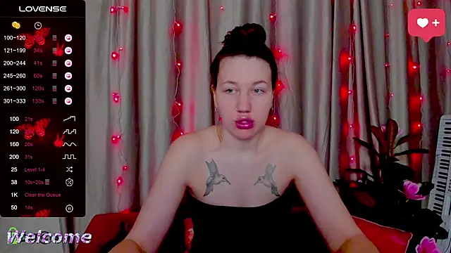 Haley Nikki online show from February 2026 01:23:01 AM