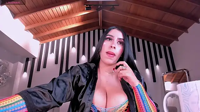 Snapshot of LeahLombardi_ chatting on October 2025 03:56:01 AM LeahLombardi online show from October 2025 03:56:01 AM