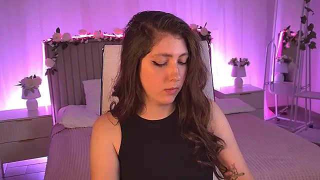 Mary Miiller online show from May 2026 10:34:02 AM