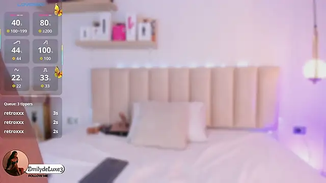 Emely Deluxe online show from November 2025 11:43:02 AM