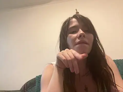 Snapshot of the_holy_t chatting on December 2025 06:57:02 PM the holy t online show from December 2025 06:57:02 PM