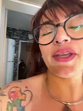 Keillygms online show from May 2026 04:15:02 PM