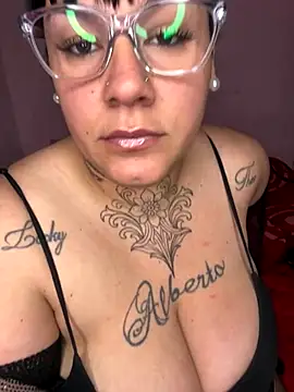 valen1891 online show from October 2025 02:45:02 AM