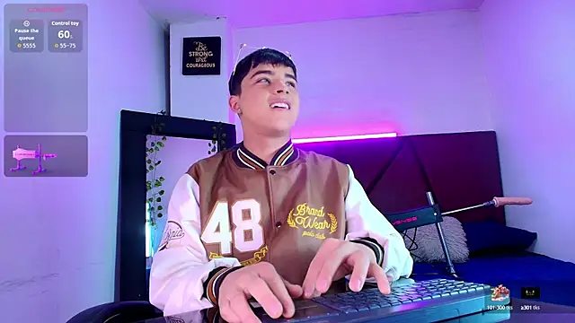 Lucass love online show from September 2025 01:23:01 PM