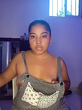 Snapshot of angelHeath13 chatting on October 2025 10:36:01 PM angelHeath13 online show from October 2025 10:36:01 PM