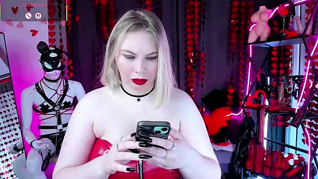 Snapshot of Anna_Maxwell chatting on February 2026 02:17:02 AM Anna Maxwell online show from February 2026 02:17:02 AM