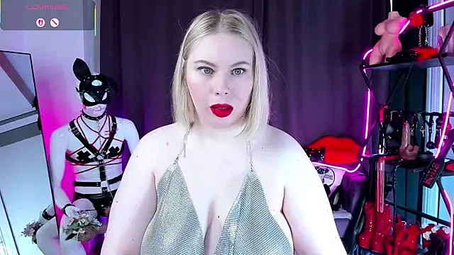 Anna Maxwell online show from April 2026 02:00:02 AM