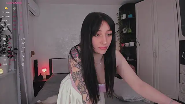 AriellaAllure online show from November 2025 03:55:01 PM