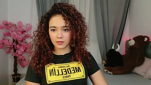 Taylor Tina online show from October 2025 05:29:02 AM