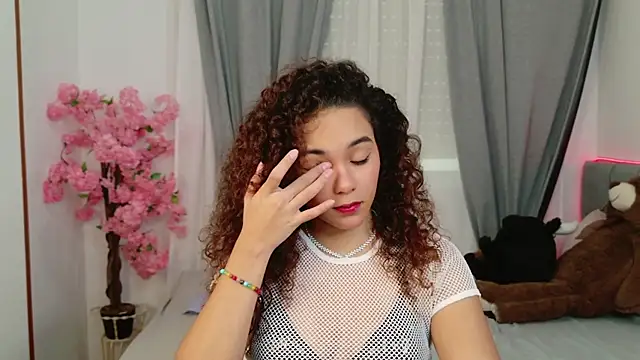 Taylor Tina online show from October 2025 08:15:01 AM