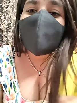 MISS RIYA14 online show from November 2025 05:51:02 PM