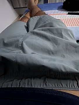 Snapshot of black-beast123 chatting on November 2025 06:11:02 PM black-beast123 online show from November 2025 06:11:02 PM