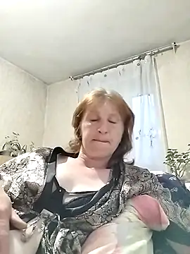 Snapshot of Flower2931 chatting on May 2026 05:40:01 PM Flower2931 online show from May 2026 05:40:01 PM