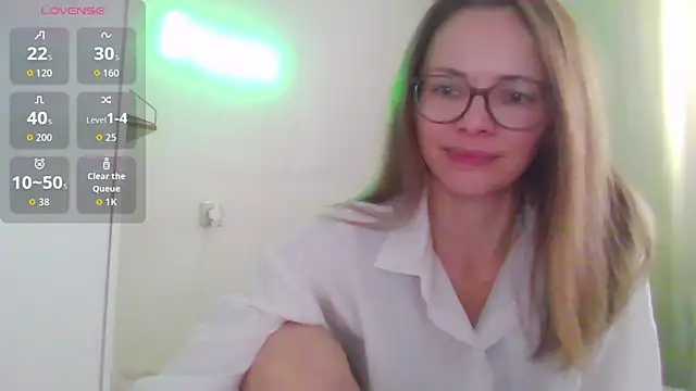 Snapshot of SEA_Dream chatting on March 2026 05:02:02 AM SEA Dream online show from March 2026 05:02:02 AM