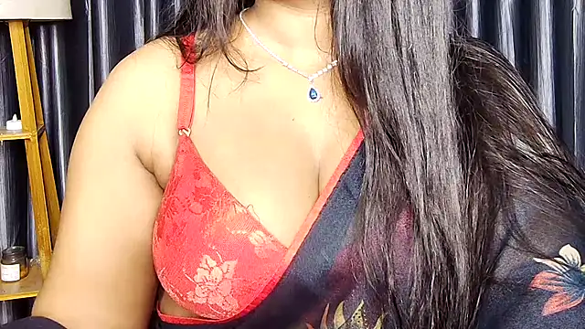 Webrowncouple online show from November 2025 04:11:01 AM