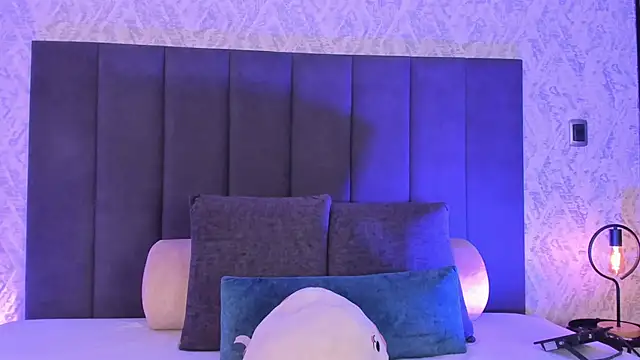 dana hazze online show from November 2025 07:58:01 PM