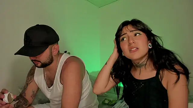 Snapshot of lola_n_apolo chatting on September 2025 09:26:01 PM lola n apolo online show from September 2025 09:26:01 PM